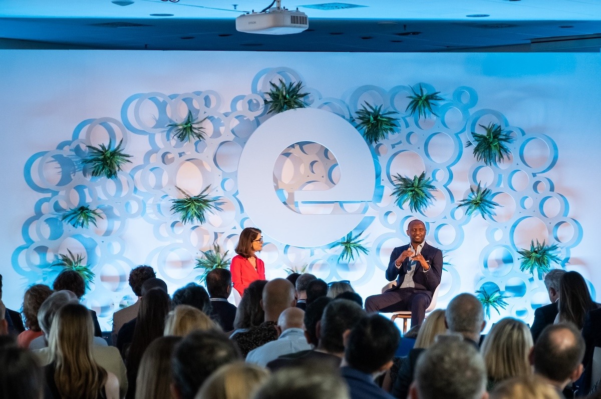 How Keynote Speakers Contribute to Event Success